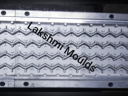 Premium Hindalco alloy tread pattern mould